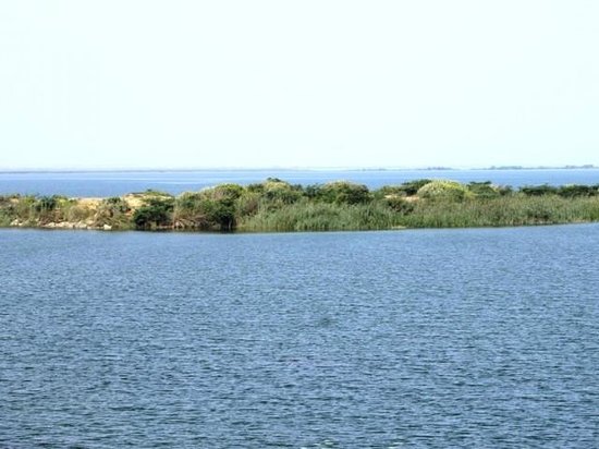 Keenjhar Lake